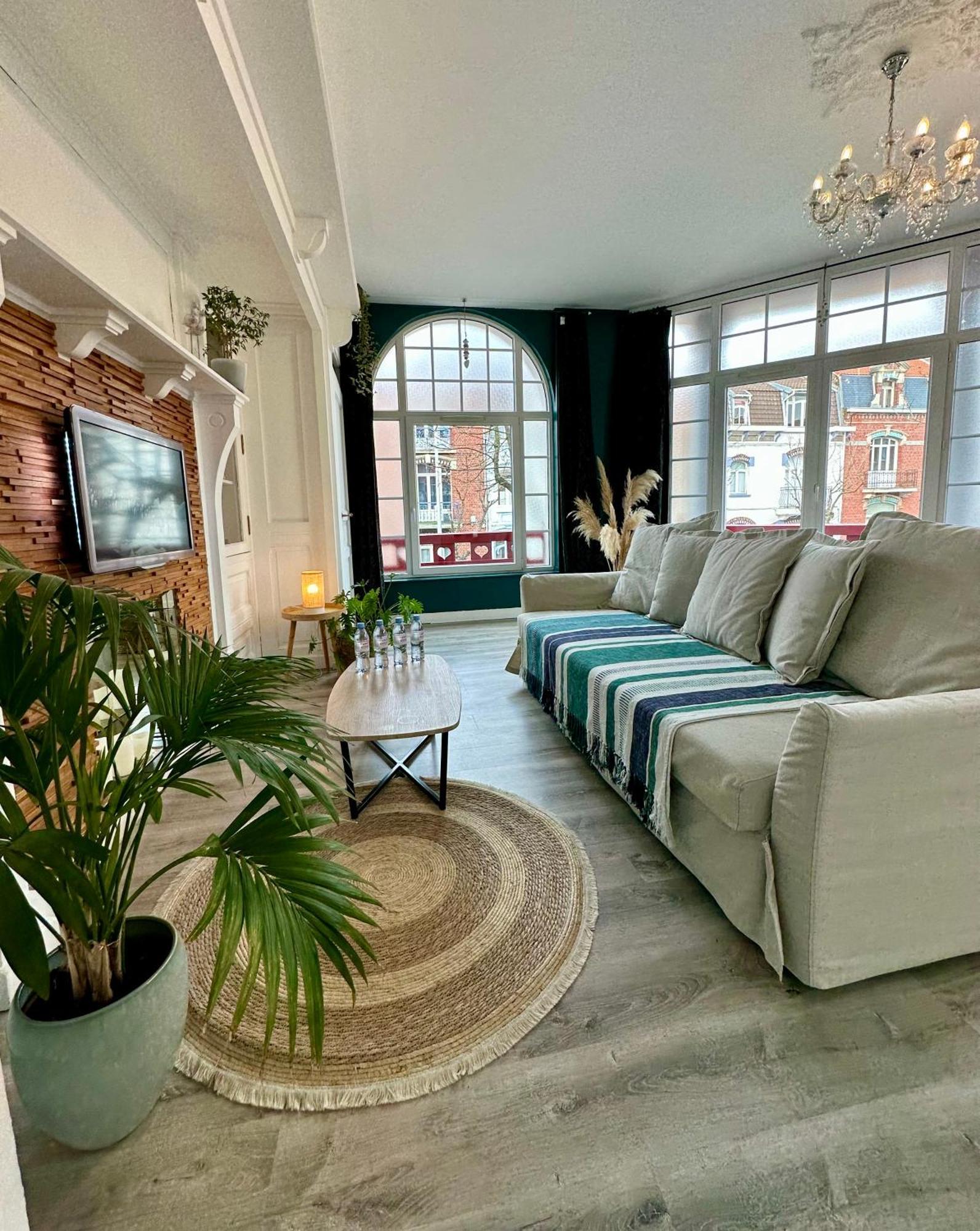 Appartement De Charme Avec Balcon - Villa Les Iris Dunkirk Eksteriør bilde